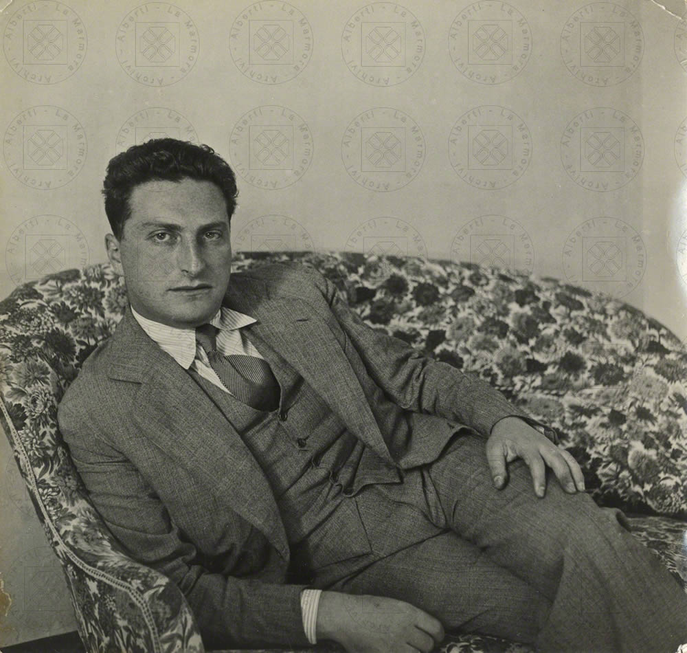 Ritratto di Carlo Levi, scatto di Alberti, 1933
